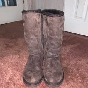Tall chocolate ugg boots
